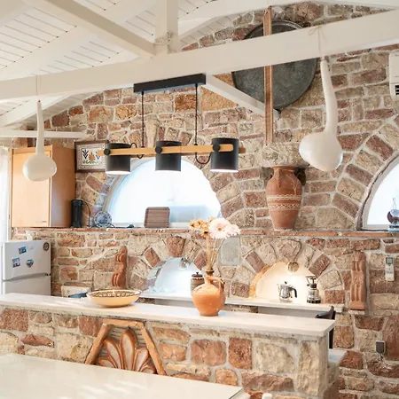 The Stone Nest * Koróni